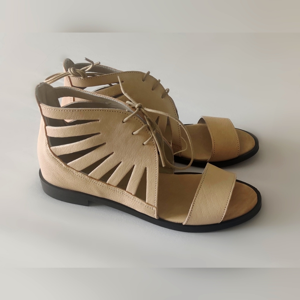 NWT Italian-Made "Lavato" Nude Sandals